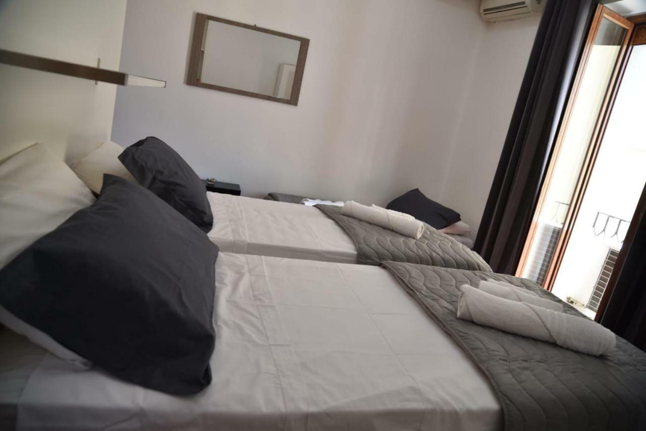 B&B Terronia Naples Luaran gambar